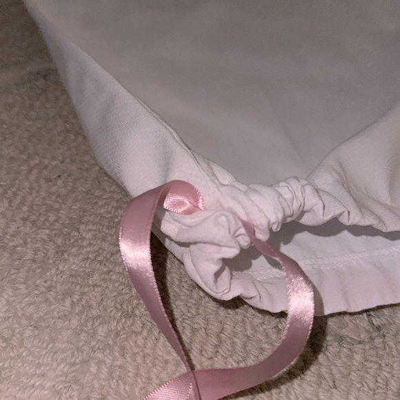 Mainstreet Collection Girls Day Gown Pink Seersucker ‘ECL’ Monogram 0-6m - Picture 4 of 6